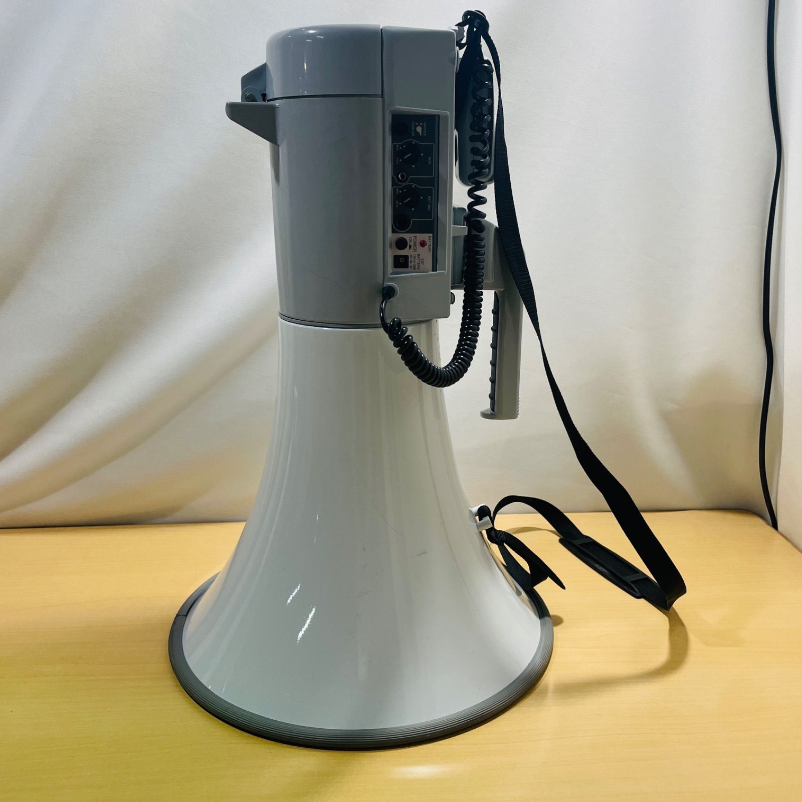TOA 拡声器 ER-2130W 定格30W 最大45W ハイパワーメガホン