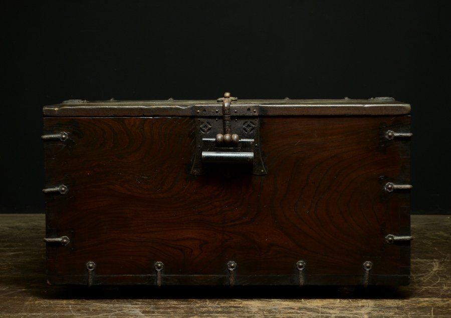 蔵A5487 李朝家具 バンダジ 欅 鍵付 鉄金具 李朝箪笥