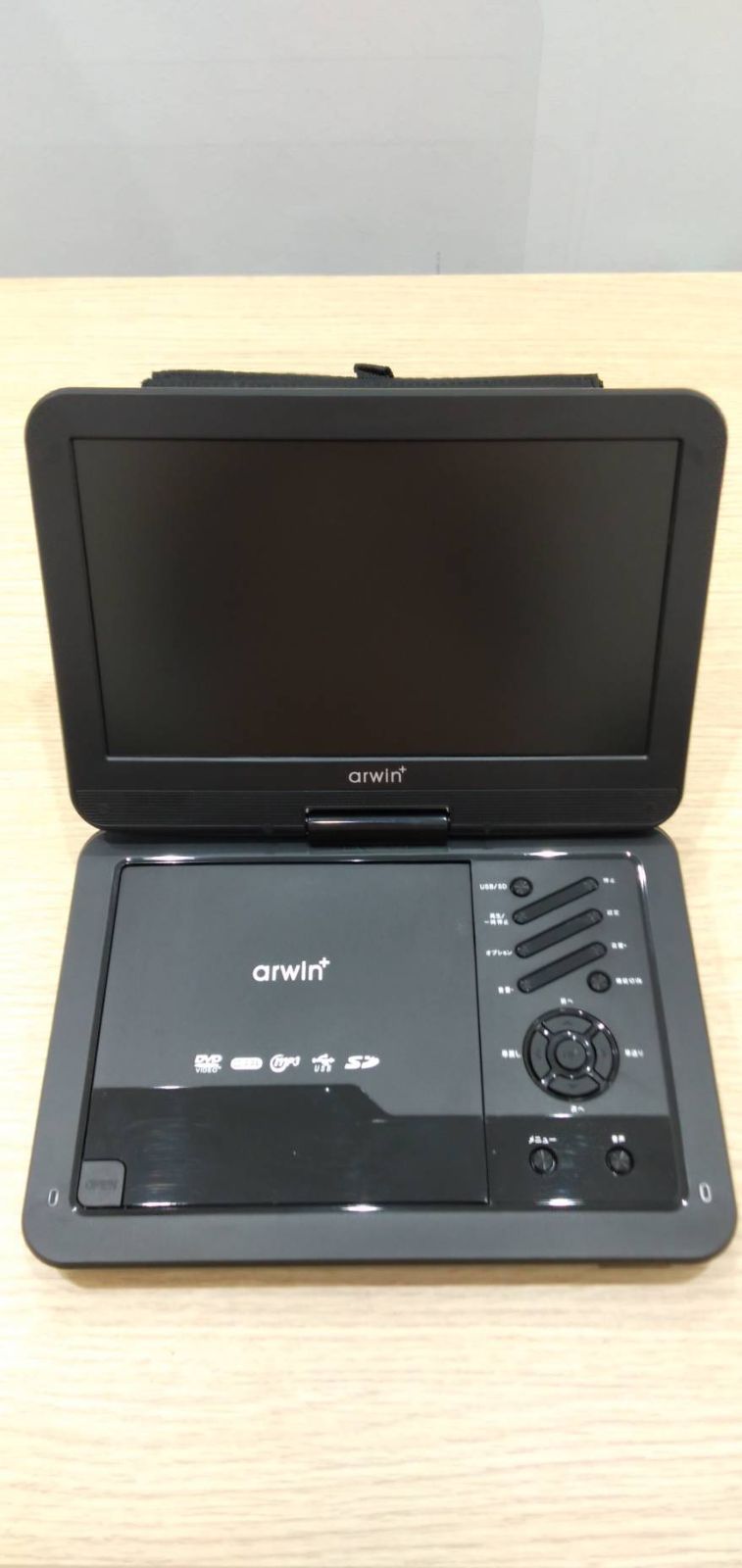 美品】ポータブルDVD &マルチプレーヤー arwin SW-AR101 - メルカリ