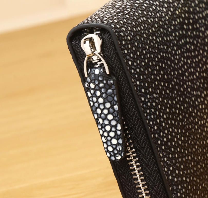 送料無料 軽贅沢真珠魚の皮財布男真皮