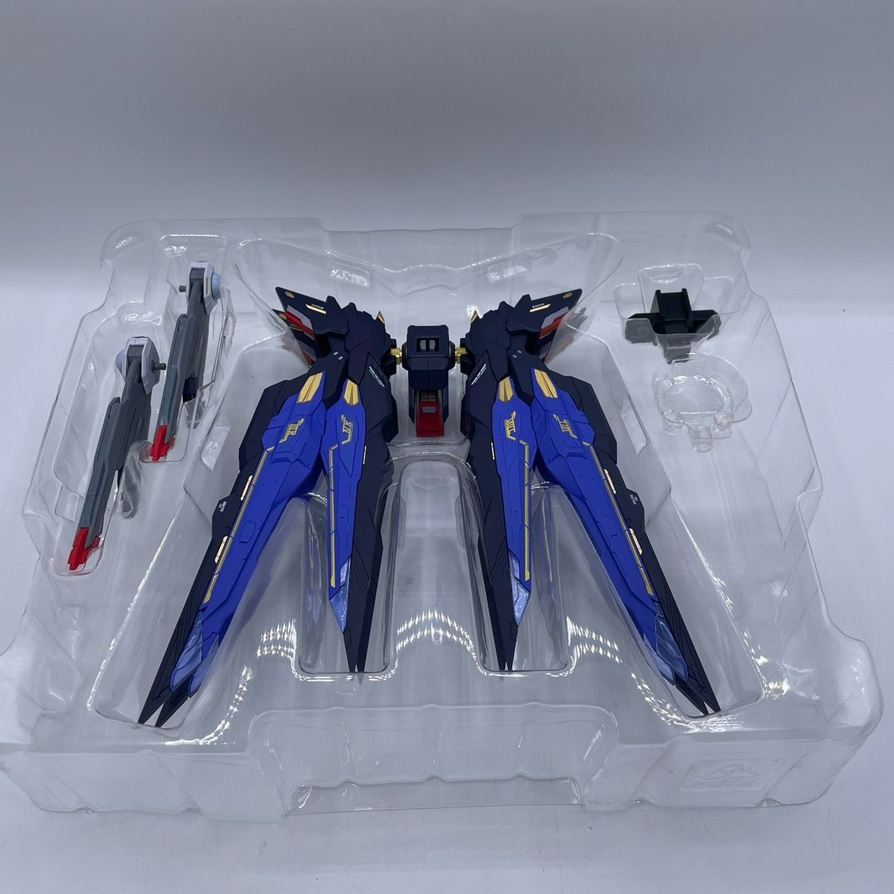 METAL BUILD ストライクフリーダムガンダム SOUL BLUE ver. フィギュア 