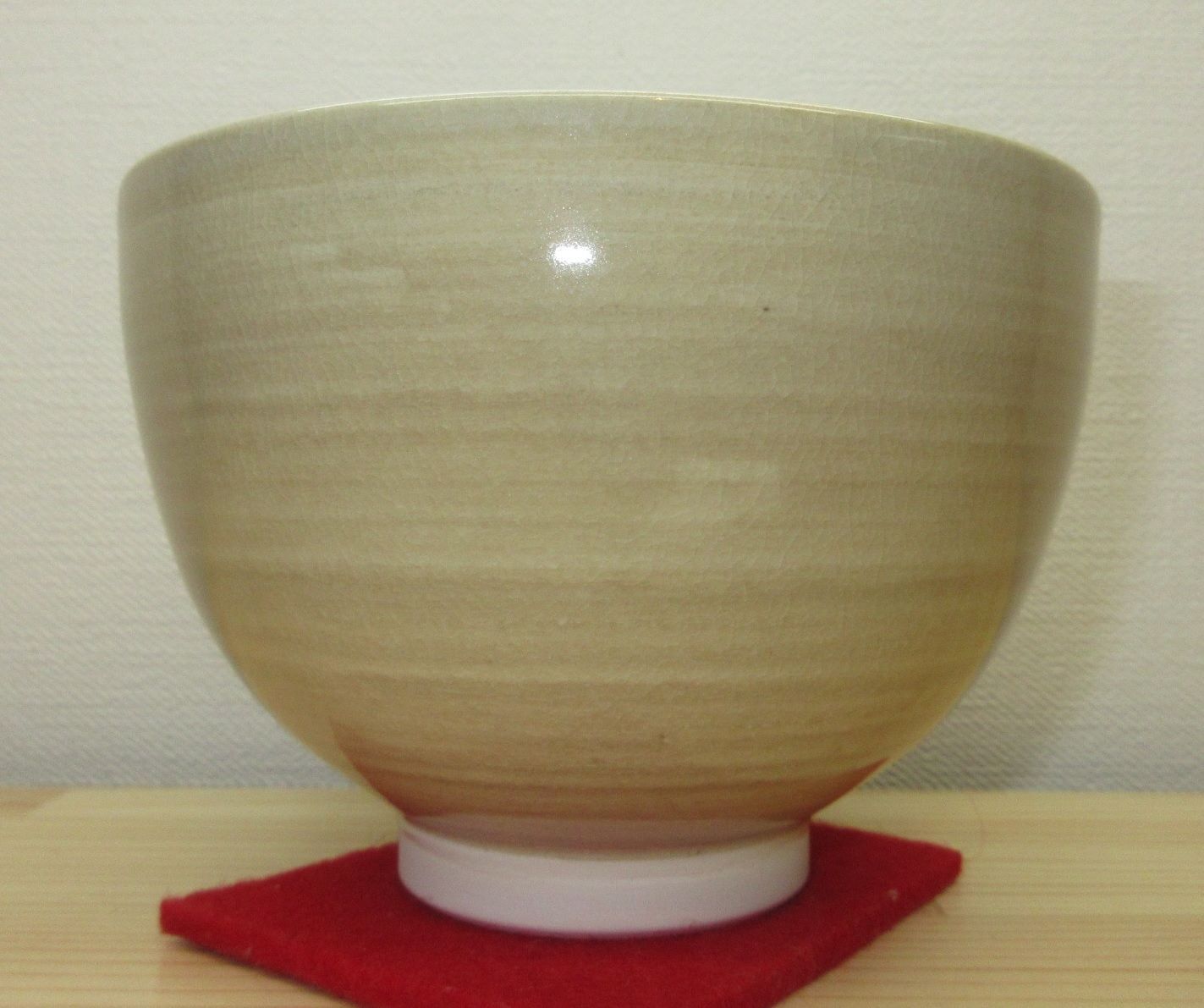 送料込【逢絢亭・新品】茶道具 茶碗 京焼 茶釉 兜の図 見谷福峰 紙箱入り 送料込【逢絢亭・新品】茶道具 茶碗 京焼 露草の図 見谷福峰