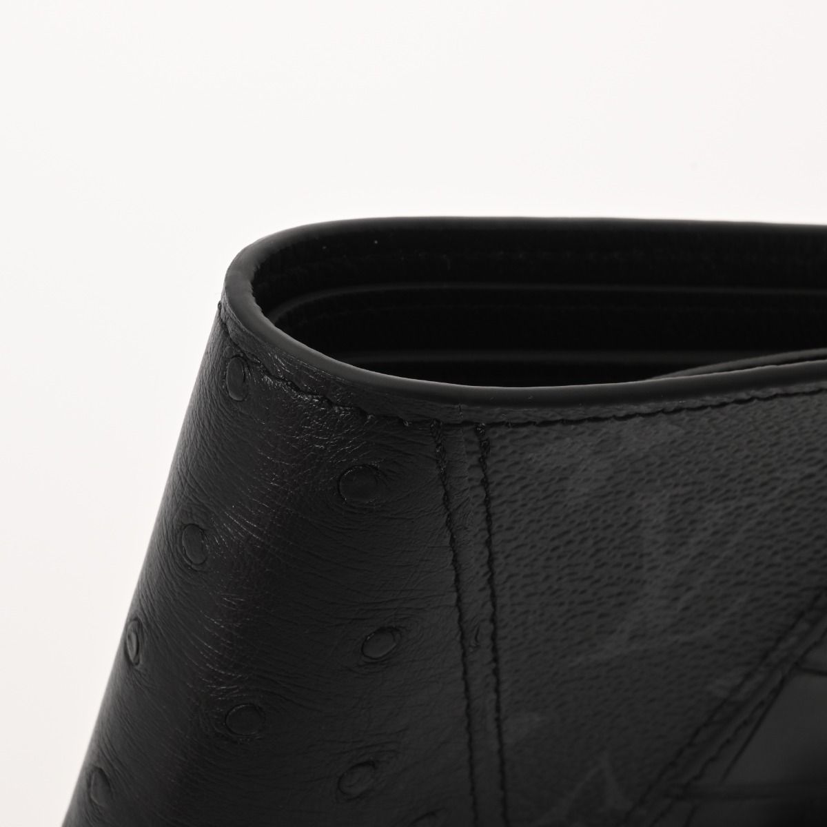 ルイヴィトン ミュルティプル クロコ オーストリッチ 黒 LOUIS VUITTON