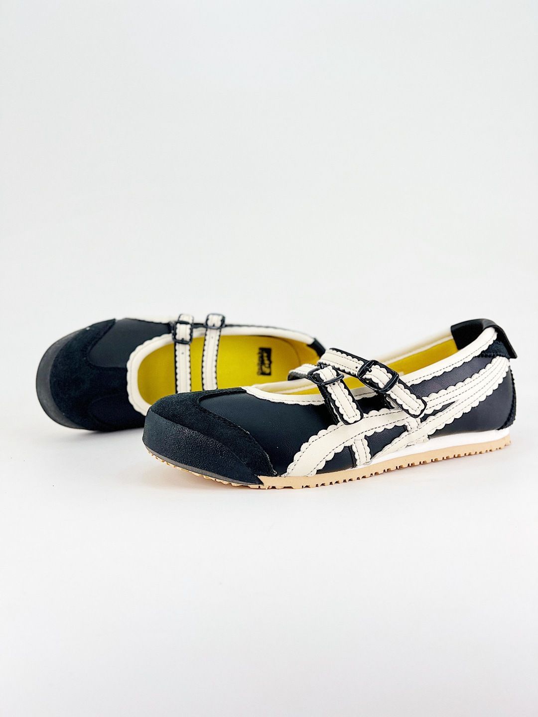 ASICS Onitsuka Tiger MEXICO 66 TGRS マリジェーン レディース スニーカー 軽量 カジュアル バレエスニーカー