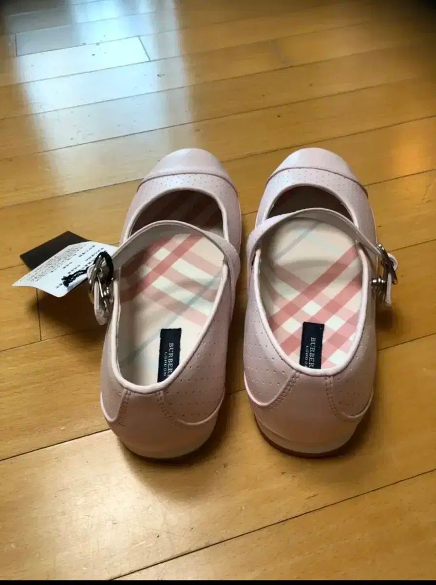 BURBERRY(バーバリー) ピンク MARY JANE(メリージェーン) 220