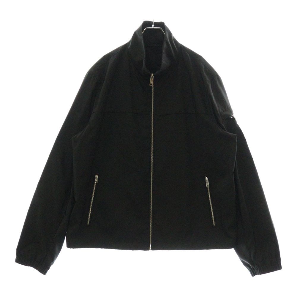 PRADA (プラダ) Re-Nylon リナイロン 三角プレート