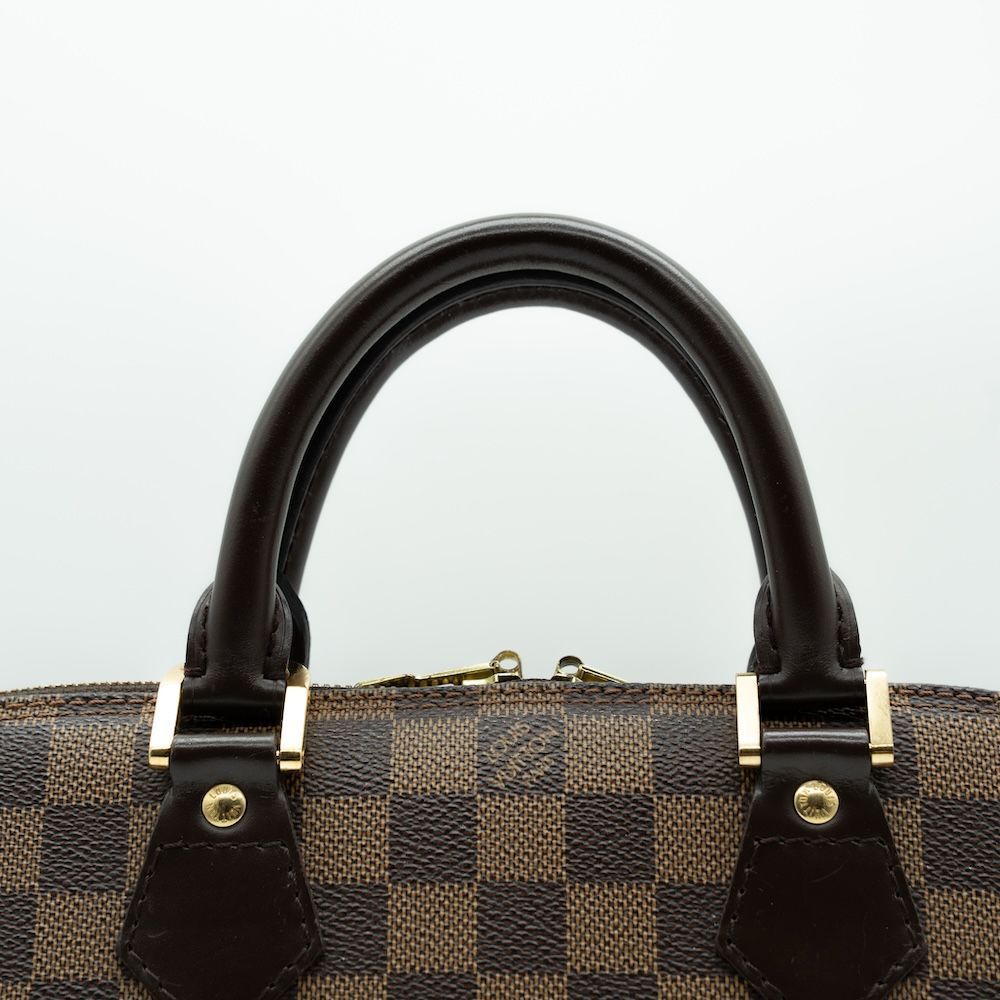 エナメル ゴールド金具