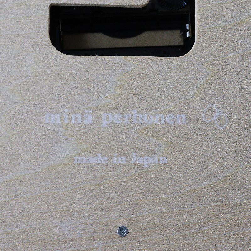 美品 ミナペルホネン mina perhonen bolo oval 時計 runrunrun/ブルー