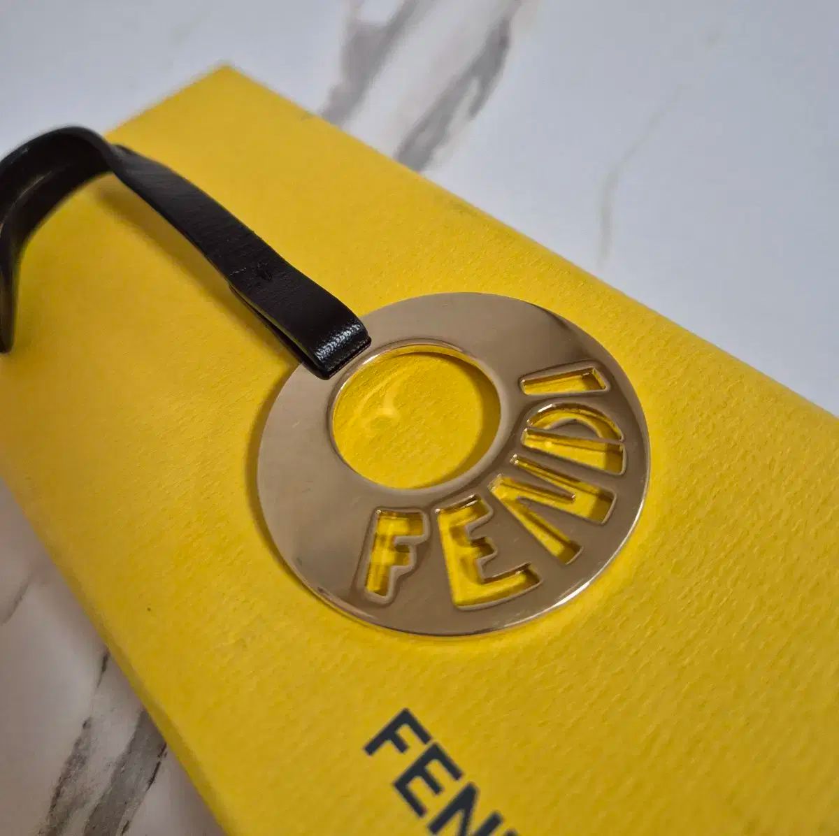 フェンディ オラク