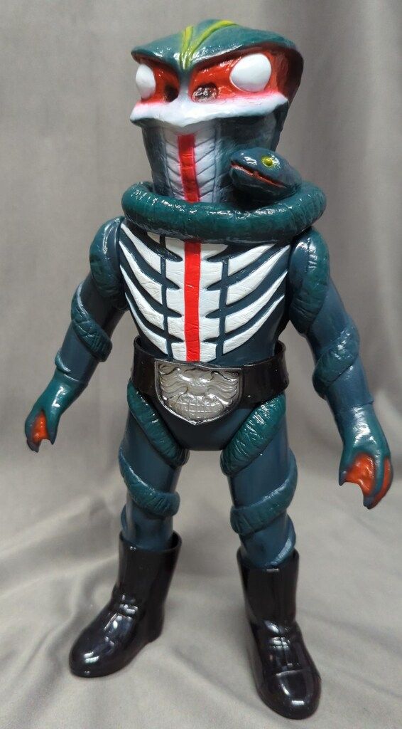 メディコム・トイ 最高 東映レトロソフビコレクション 仮面ライダー 海蛇男