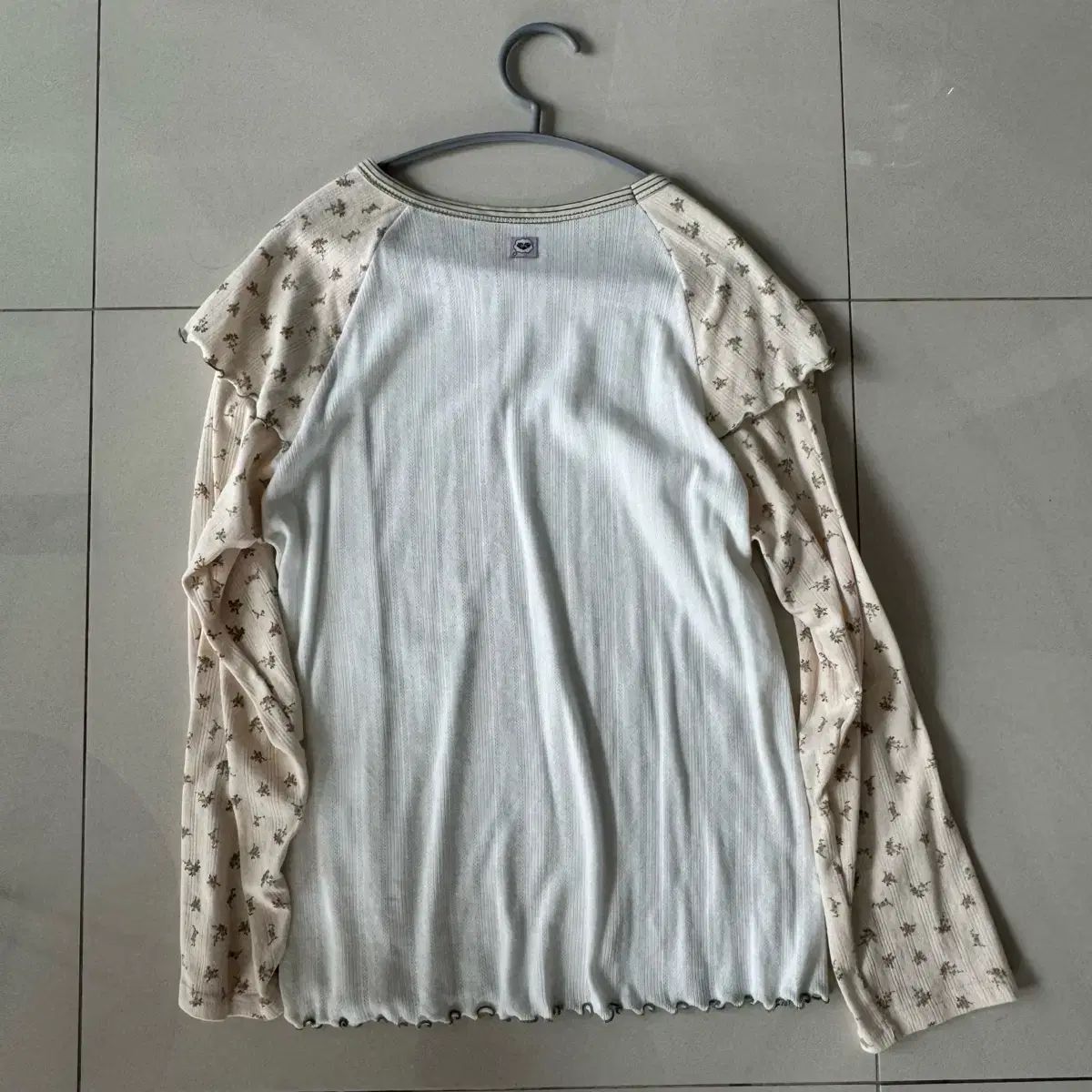 Tシャツ