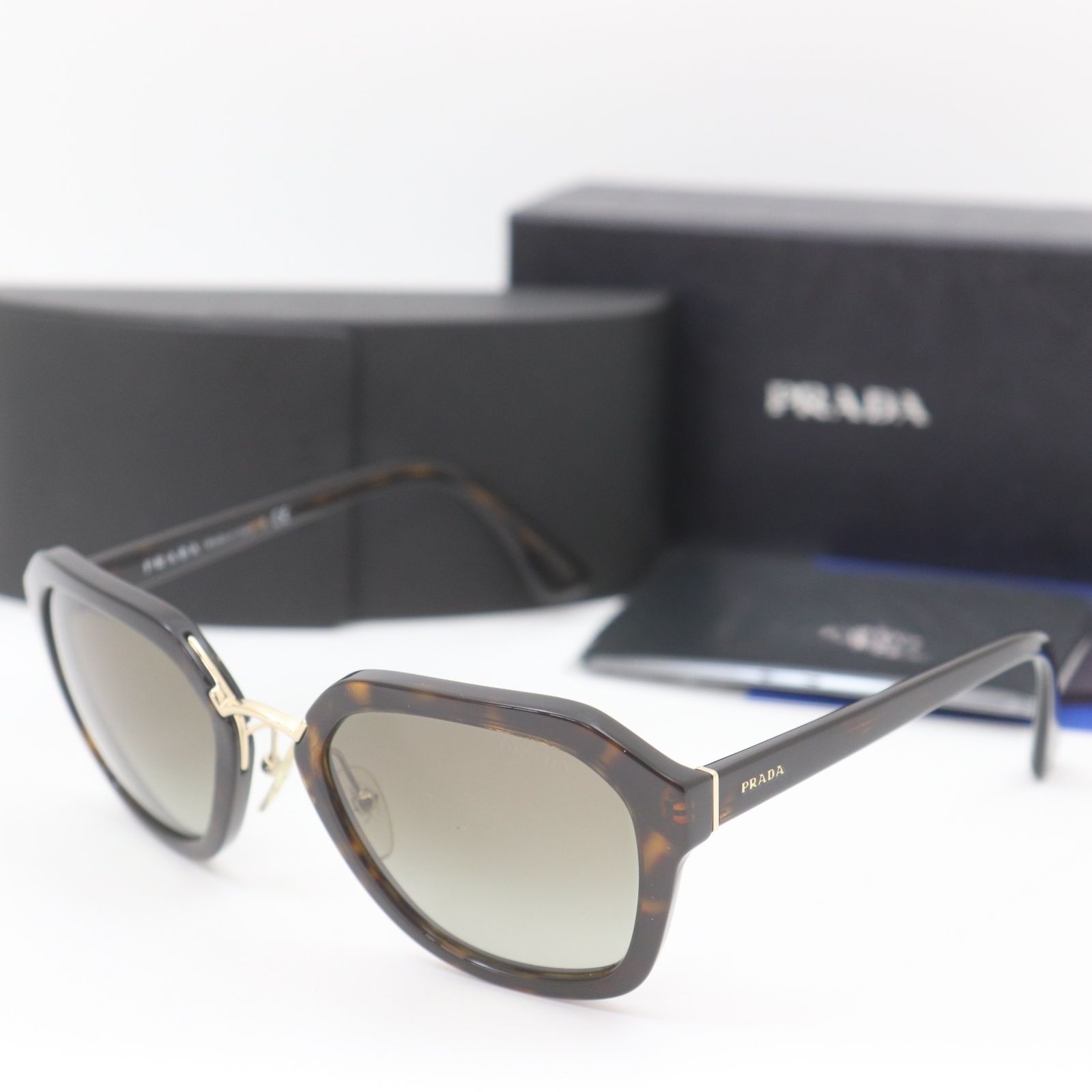◇美品◇【PRADA】サングラス SPR 25R 55_21 2AU-4M1 Prada SPR 25R 2AU-4M1 - Havanna/Green Gradient by Prada for Women