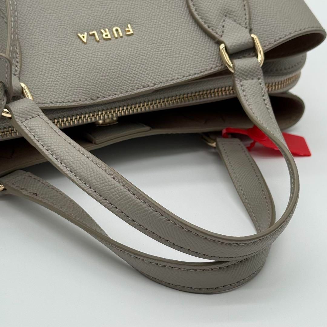 【極美品/カード付】フルラ ミネルヴァ 2way ショルダーバッグ レザー FURLA フルラ MINERVA ショルダーバッグ ハンドバッグ 2WAY[品番