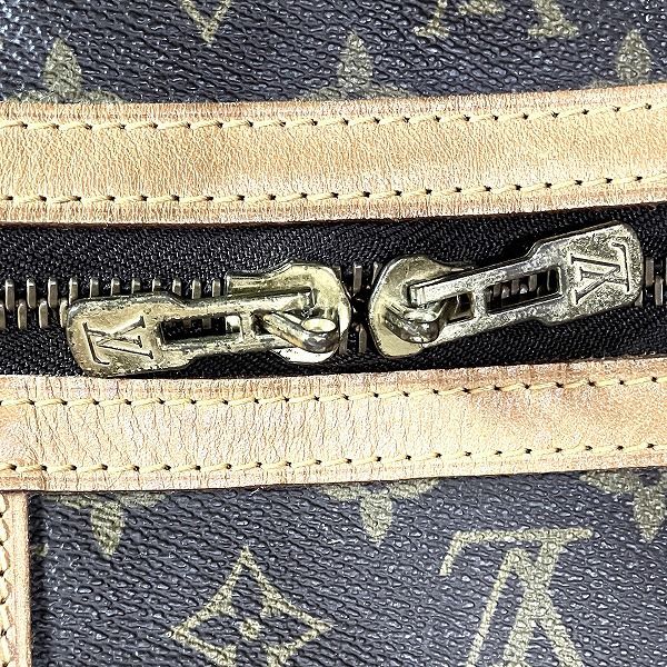 Vuitton モノグラム