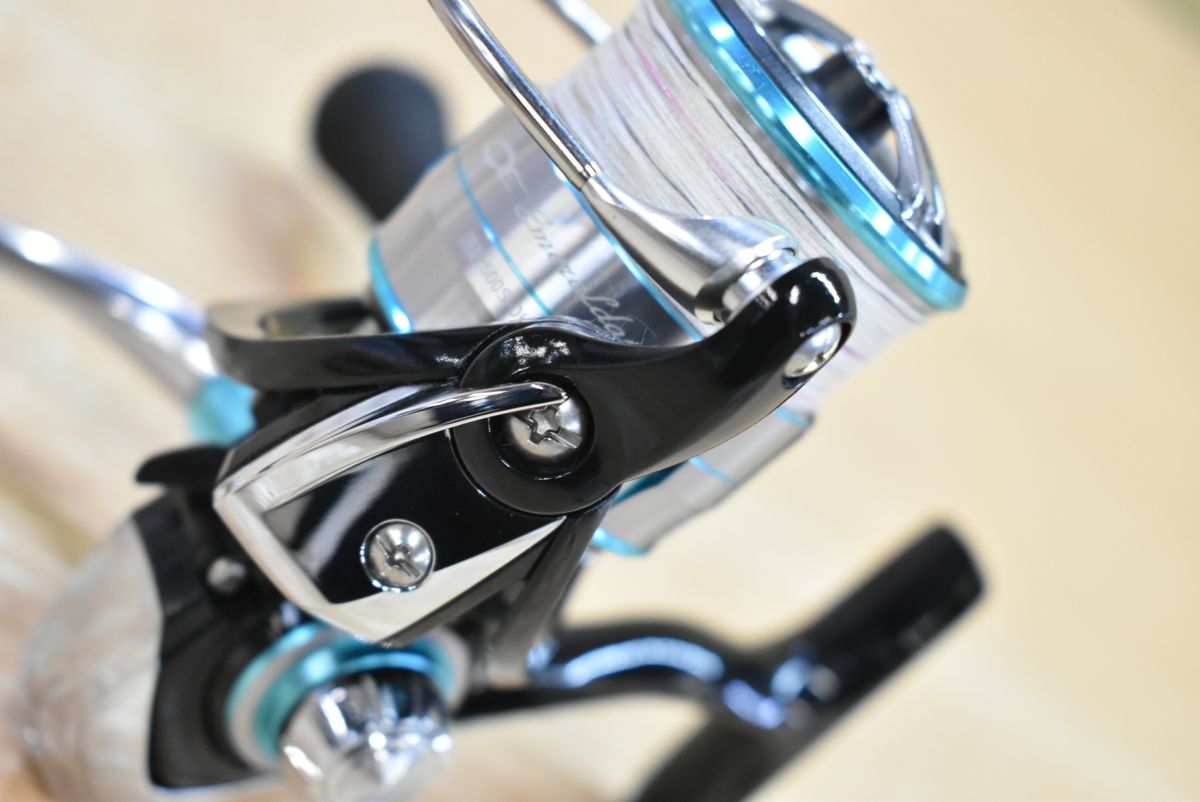 19エメラルダスLT 純正ダブルハンドル ダイワ 19エメラルダス LT3000S