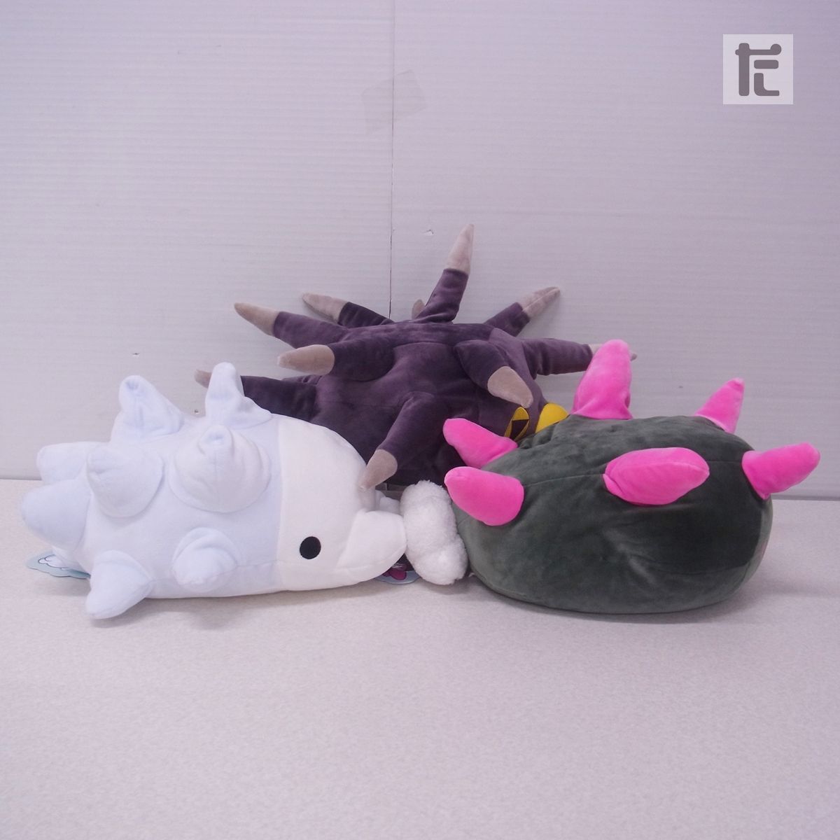 ポケモンセンター もっちりぬいぐるみ ユキハミ/バチンウニ