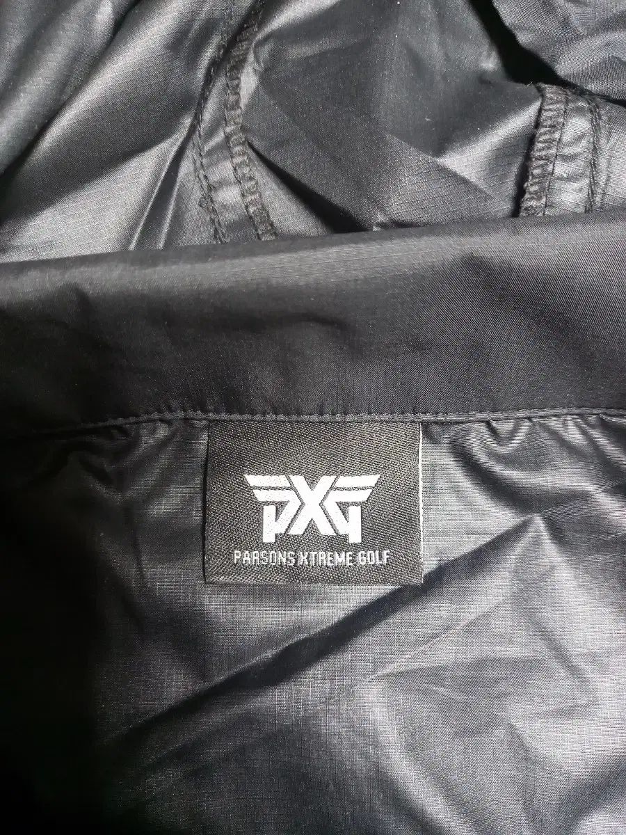 ウィンドブレーカー フード