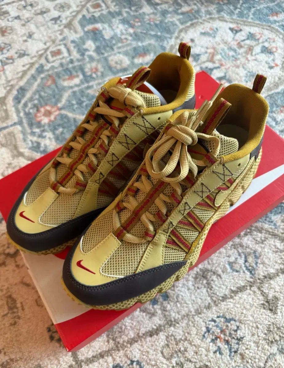 NIKE ナイキ