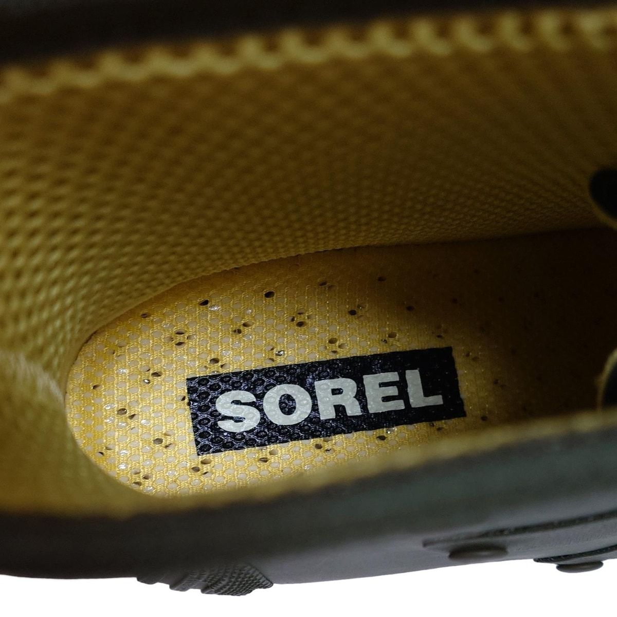 カーキ インヒール