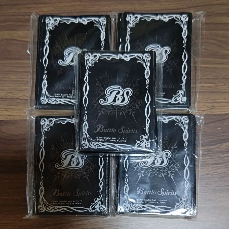 バトスピ　ホログラムカードスリーブ　ブラック Amazon | バトルスピリッツ ホログラム カードスリーブ