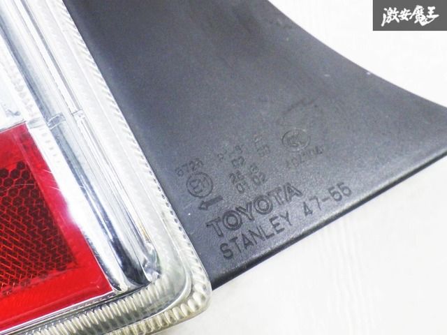 トヨタ 【点灯OK】トヨタ純正 ZVW30 プリウス 後期 LED テールライト