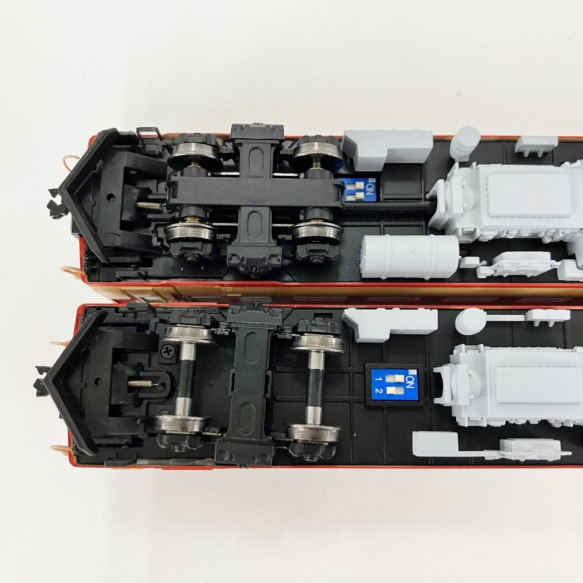 56711