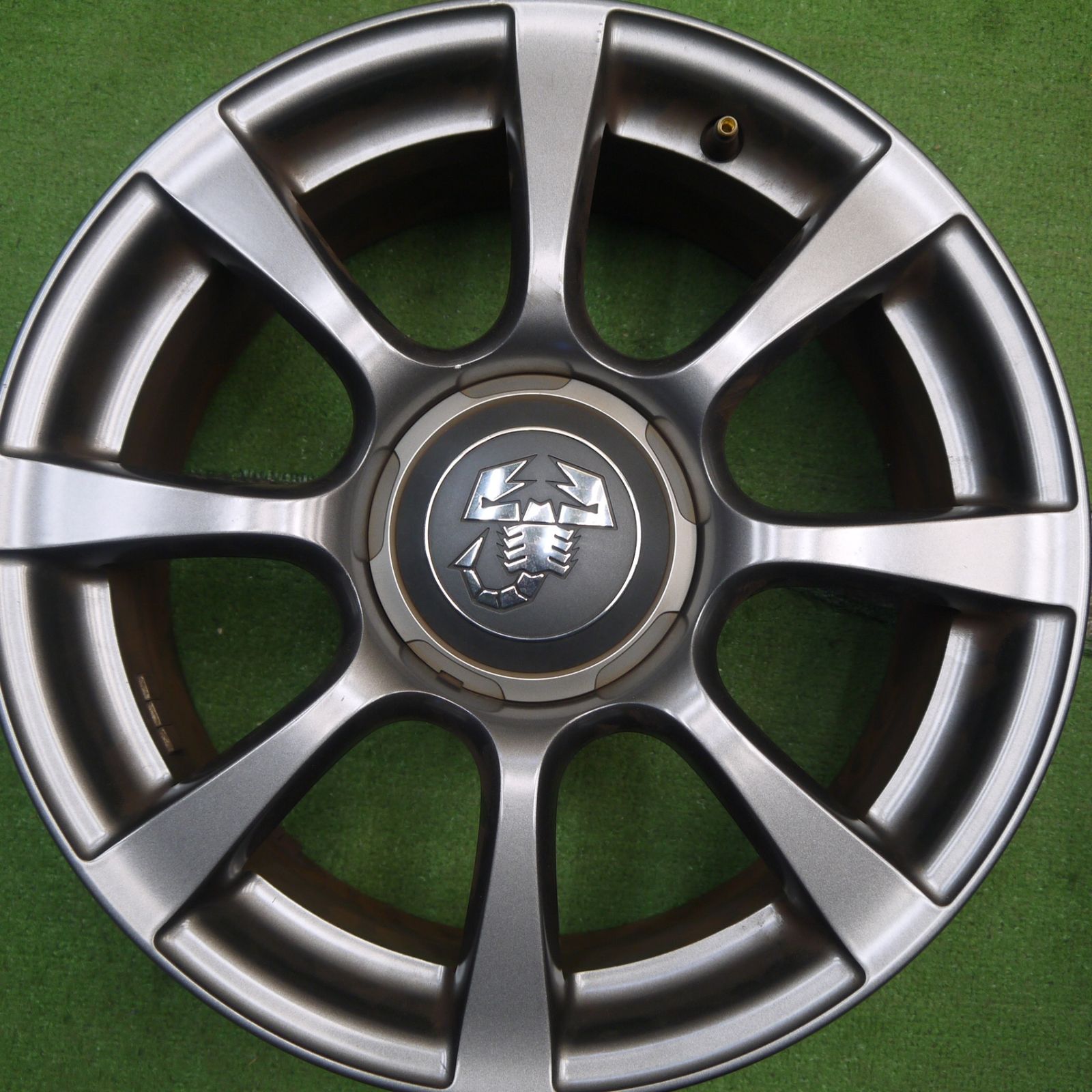 フィアット　アバルト　純正ホイール　16インチ　3本セット 送料無料] 4本価格☆フィアット アバルト 500 純正 ホイール 16インチ