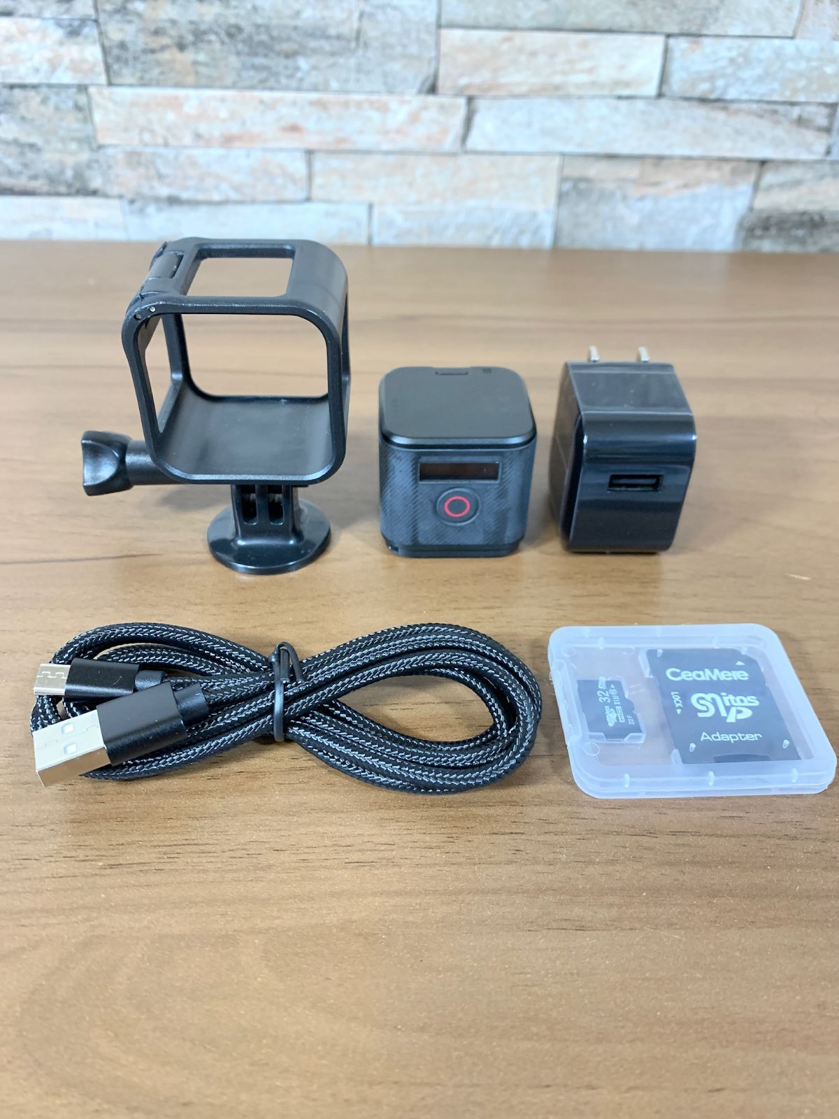 8358 美品 GoPro ウェアラブルカメラ HERO4 Session CHDHS-101-JP www