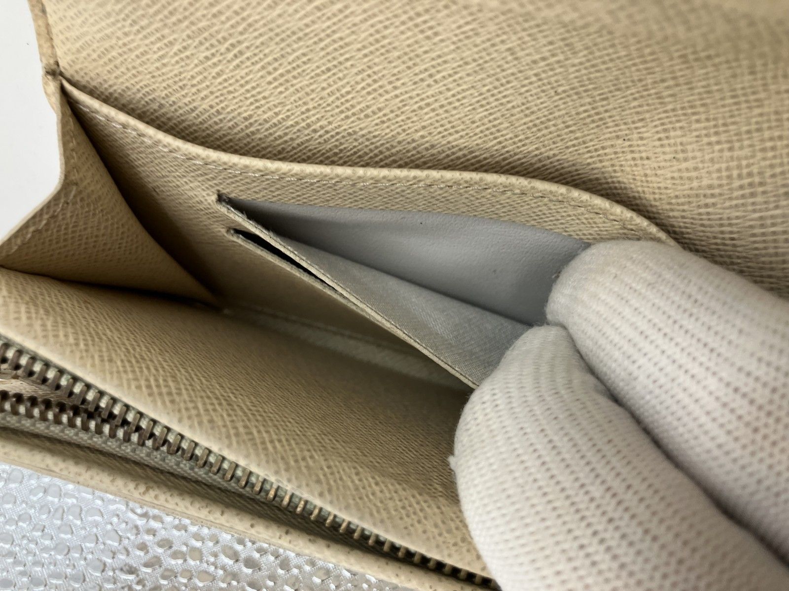ルイヴィトン ダミエアズール 白 2つ折り財布コンパクト 14×9cm 