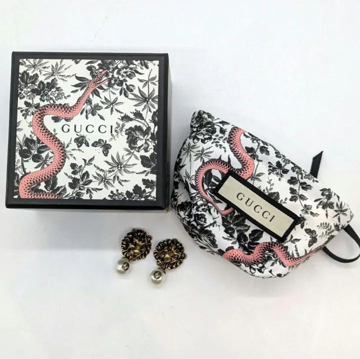 GUCCI グッチ ライオン カフス カフリンク メンズ 獅子 ポーチ 元箱付 GUCCI グッチ ライオン カフス カフリンク メンズ 獅子 ポーチ