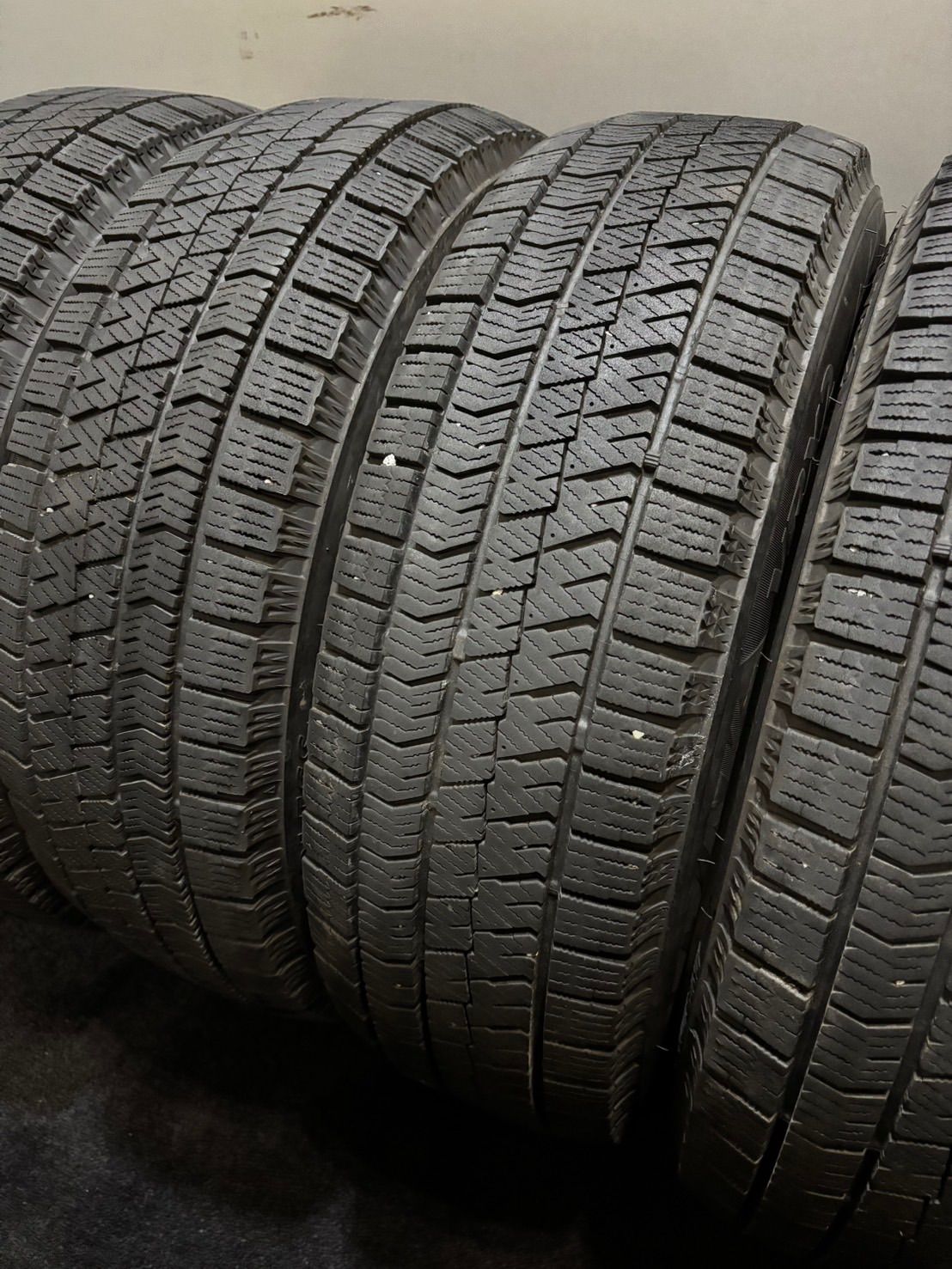 175|65R14 BRIDGESTONE|VRX2 21年製 スタッドレス 4本 ブリヂストン ブリザック 4-K390