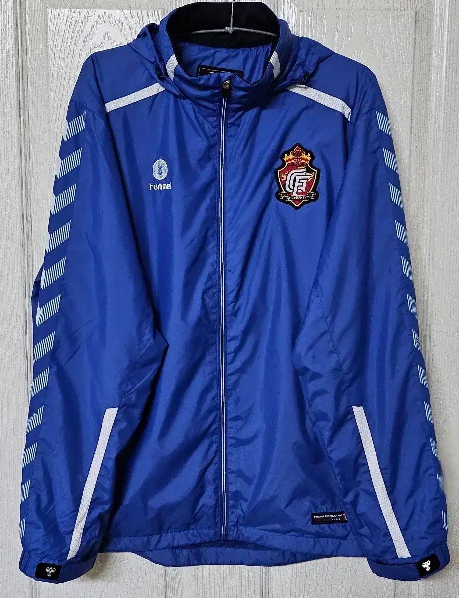 2XL K リーグ キョンナム FC hummel(ヒュンメル) ジップアップ ウインドブレーカー (ジャケット)