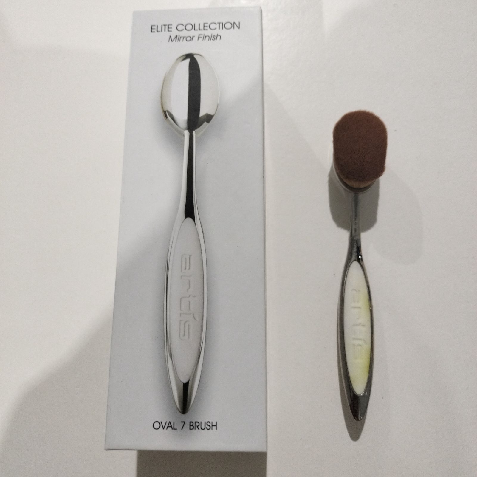 新品未使用・Artis メイクブラシ Oval 7 Artis 公式 アーティス メイクアップブラシ オーバル7