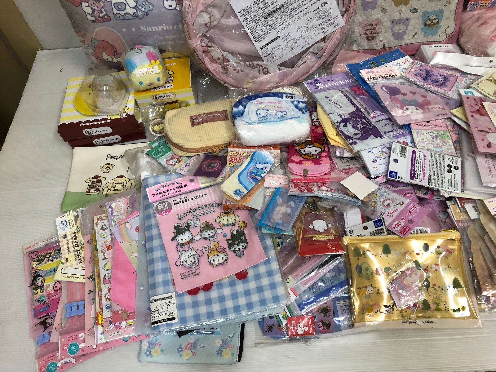 △サンリオ キャラクター グッズ 超大量 まとめ 中古品