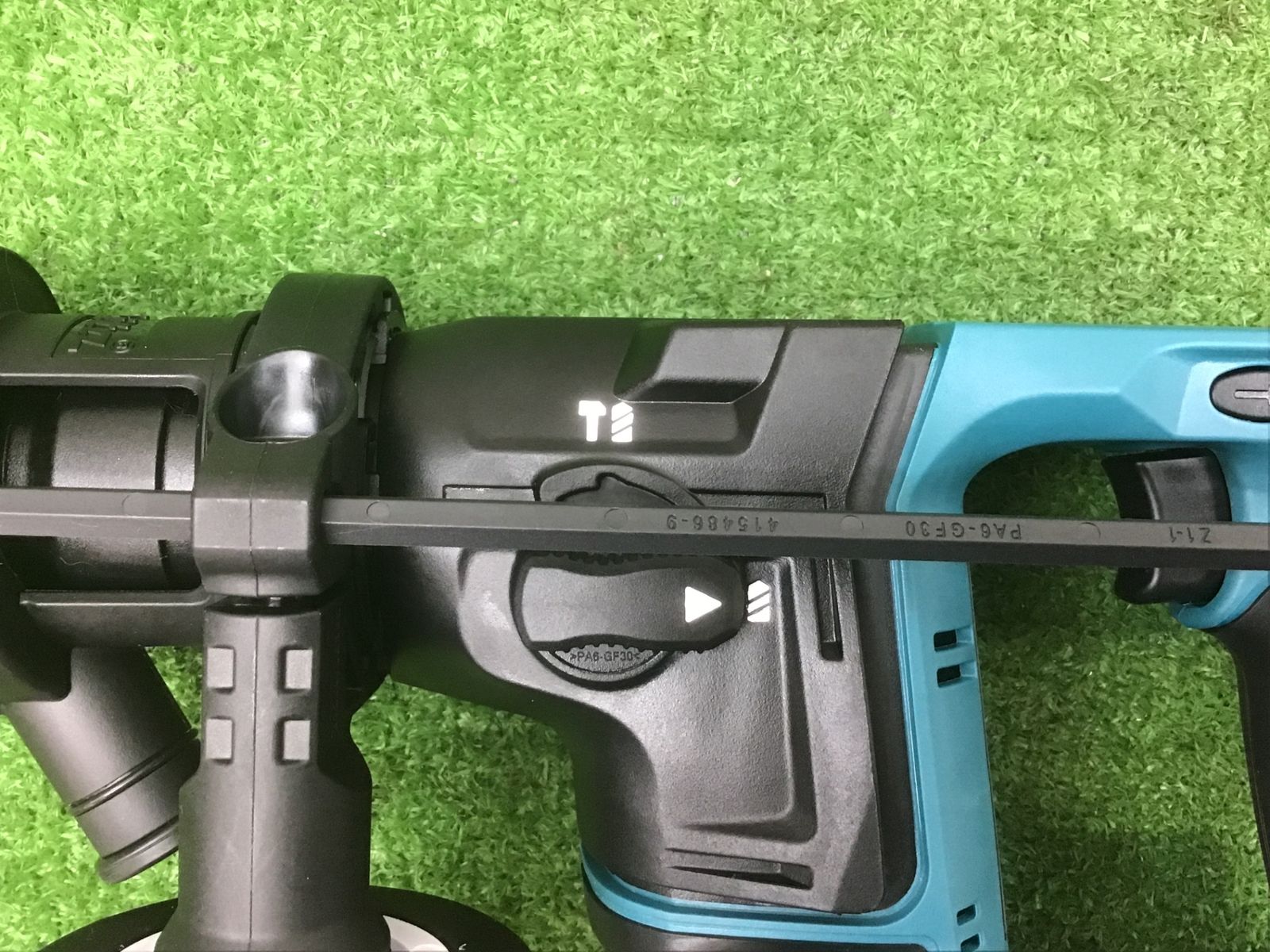 コードレスハンマドリル HR171DZ