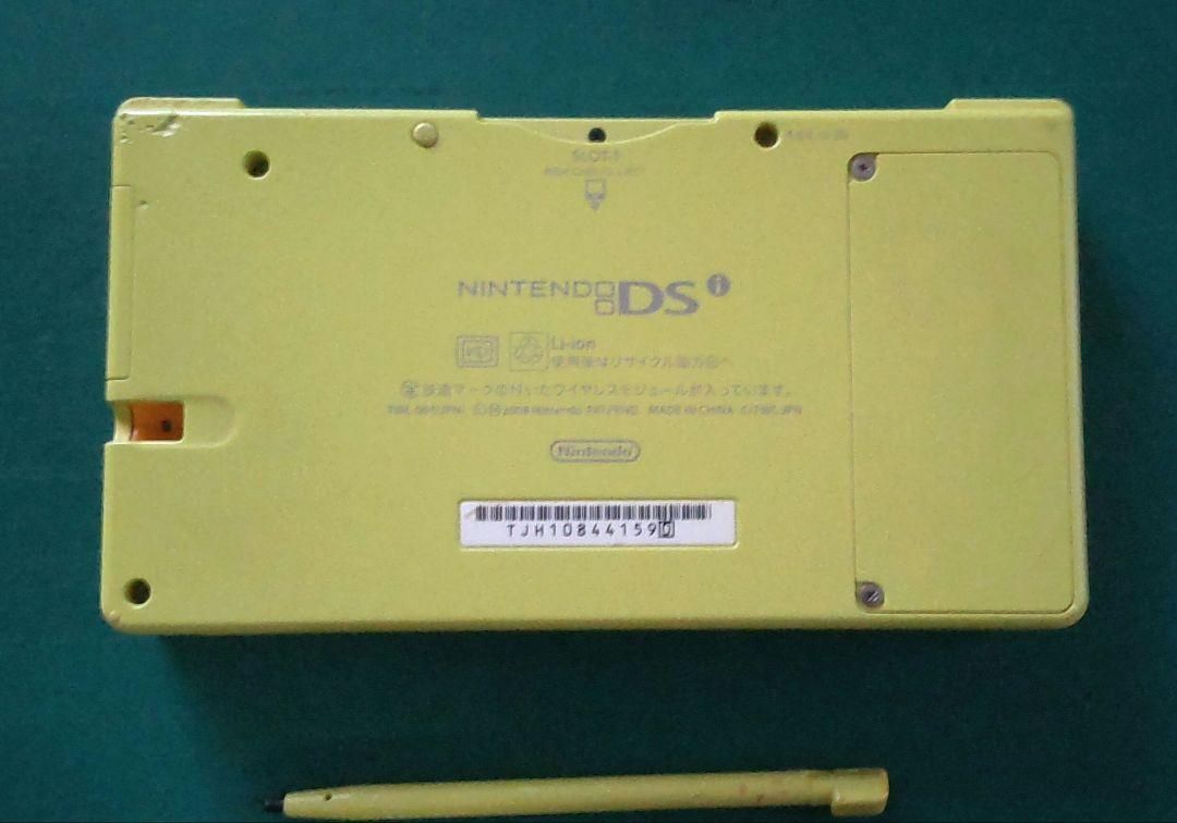 F93【中古・良品】 NINTENDO DSI Lime Green 4159 外箱ダメージあり
