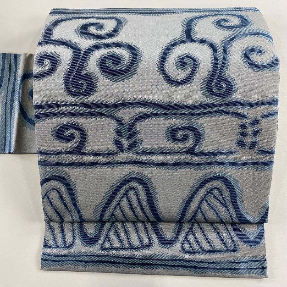 名古屋帯 秀品 唐草 幾何学 青灰色 正絹