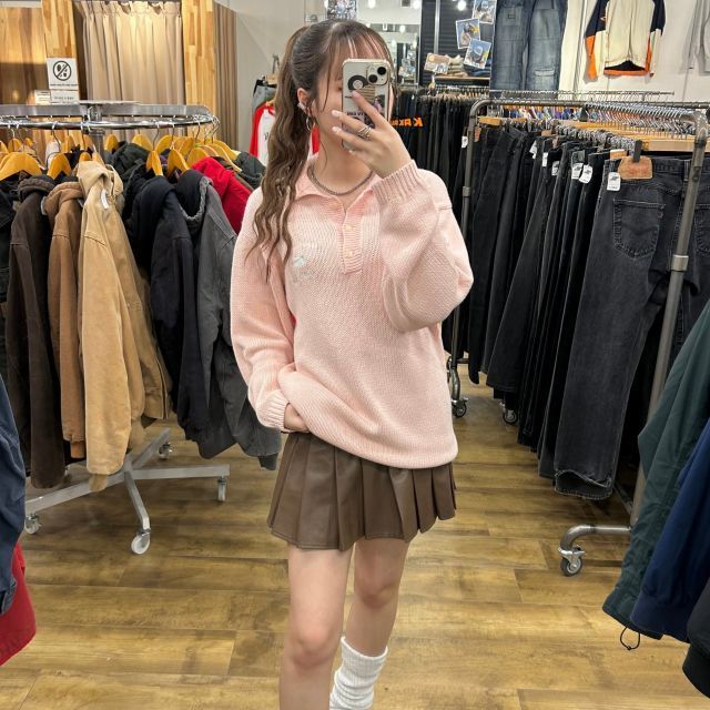 ピンクニットポロシャツ