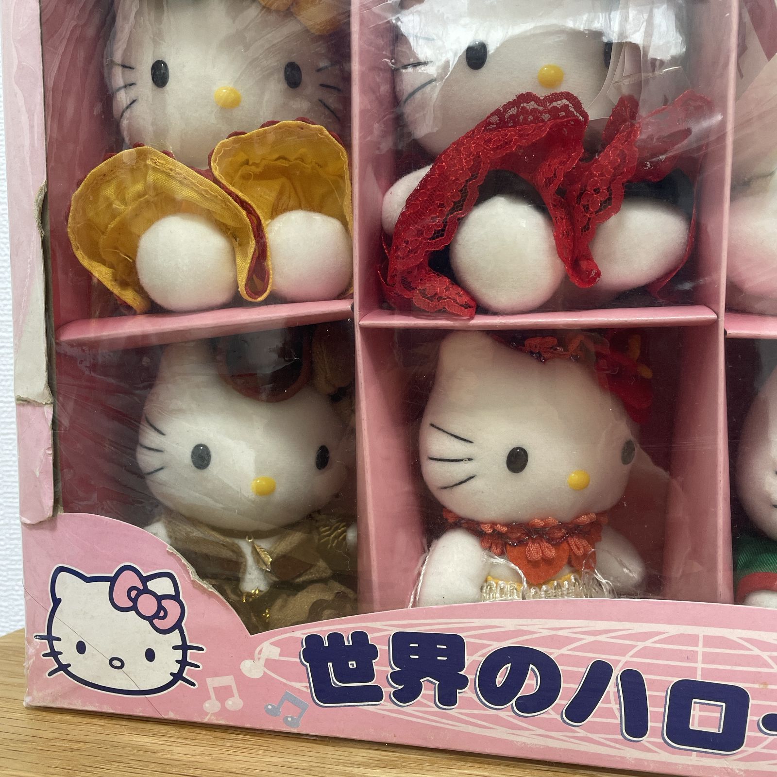 世界のハローキティ ぬいぐるみ 人形 12カ国セット 開封済み