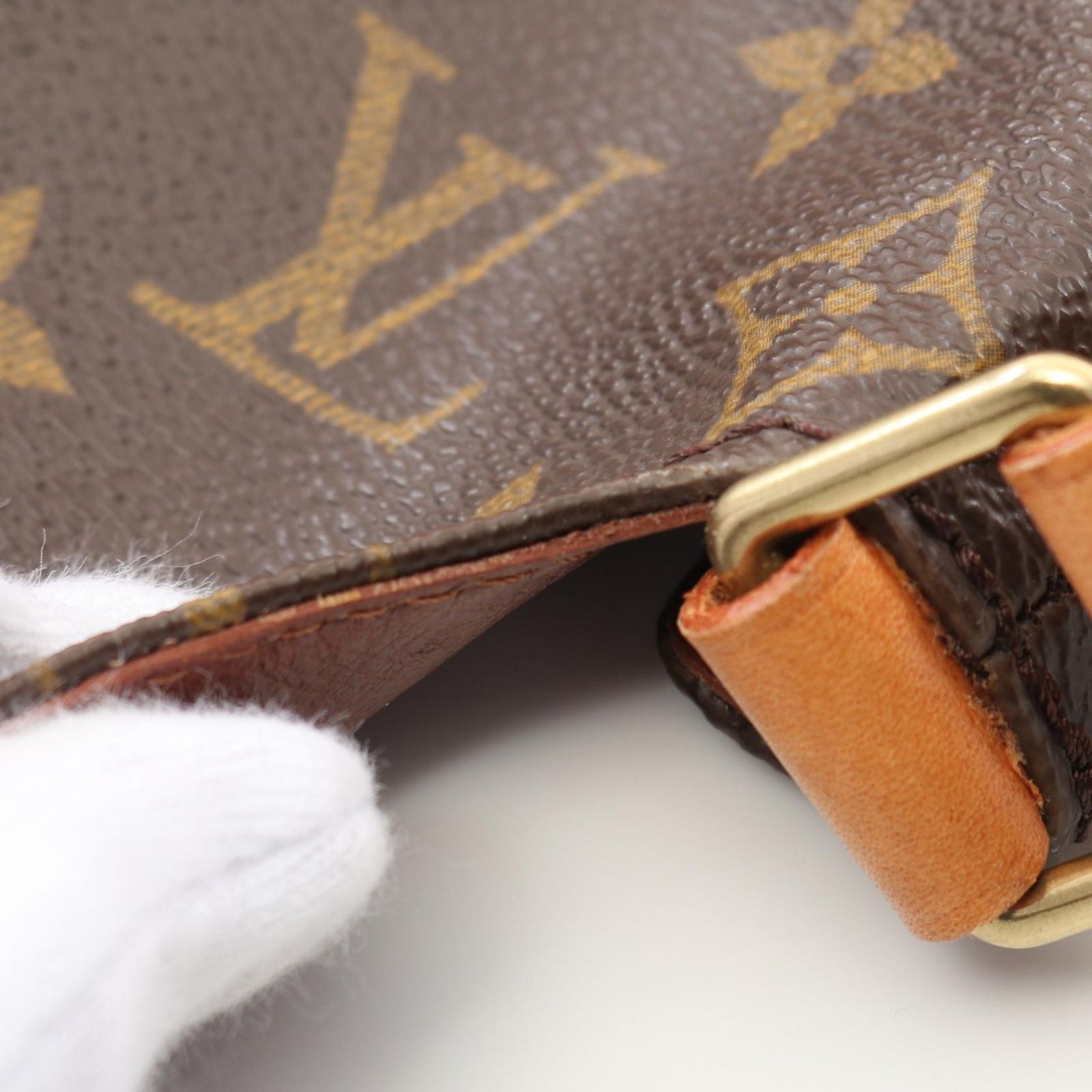 VUITTON