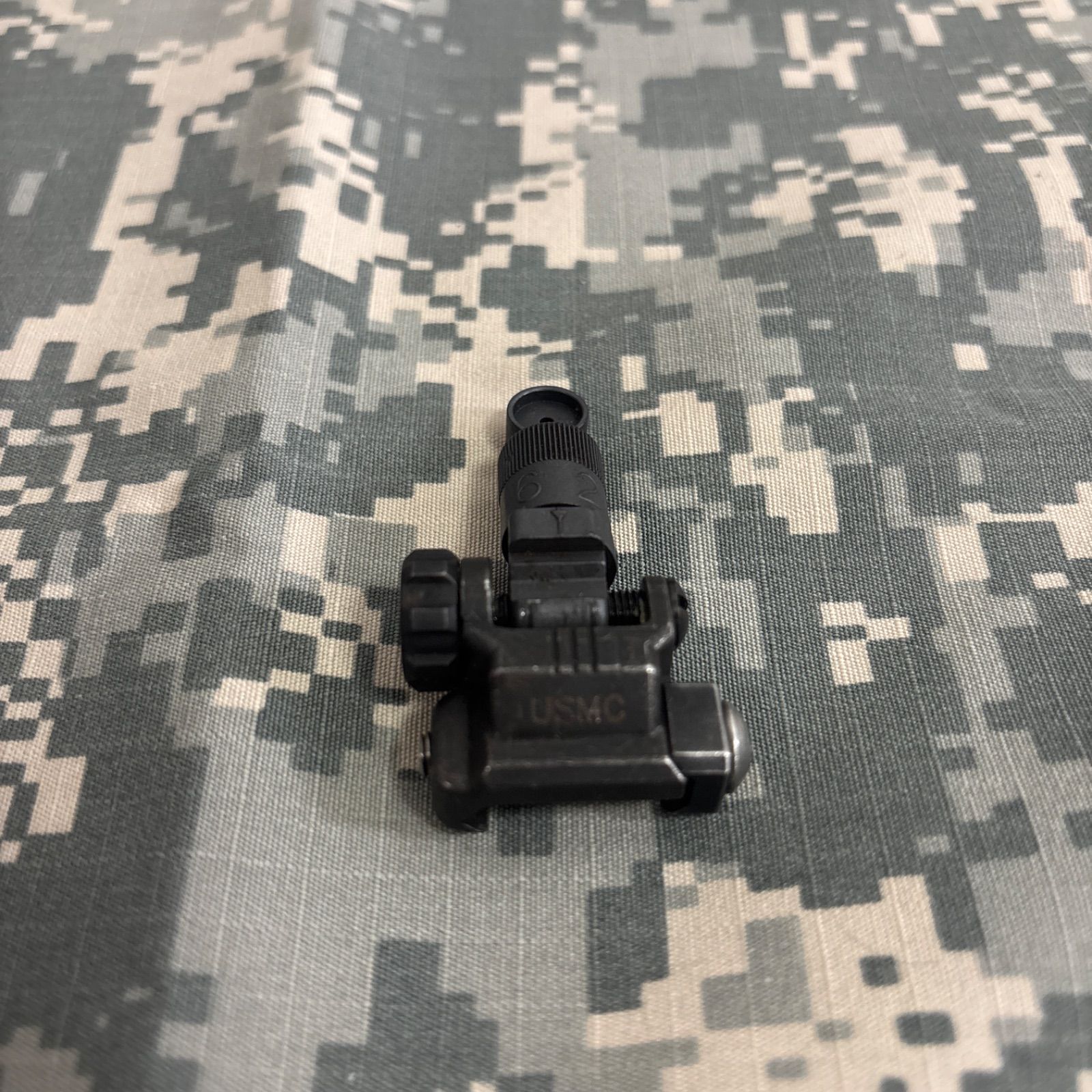 REAR SIGHT