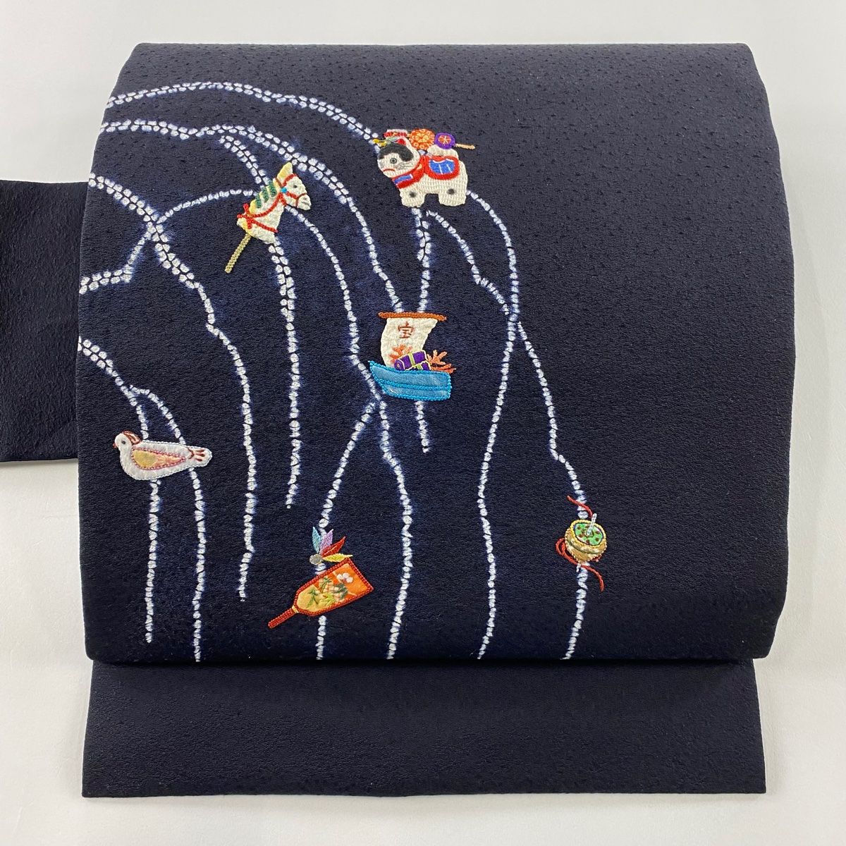 名古屋帯 名品 宝船 玩具 刺繍 金糸 黒 正絹