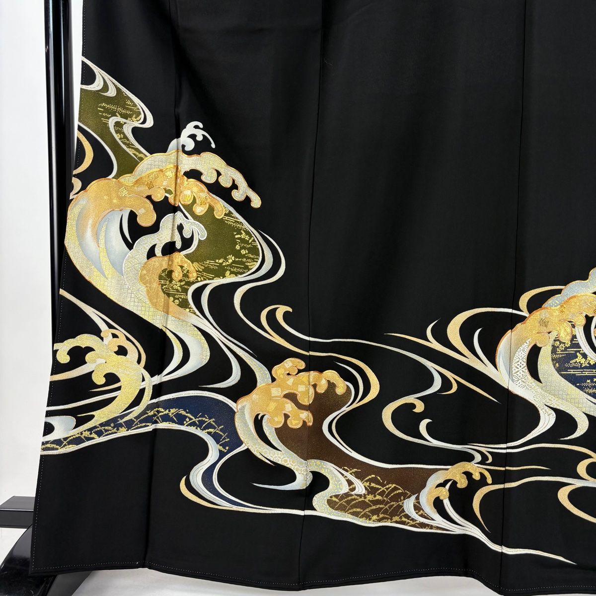 黒留袖 身丈164.5cm 裄丈66cm M 袷 千總 落款 波頭 雪芝 金銀彩 金銀彩 黒 正絹