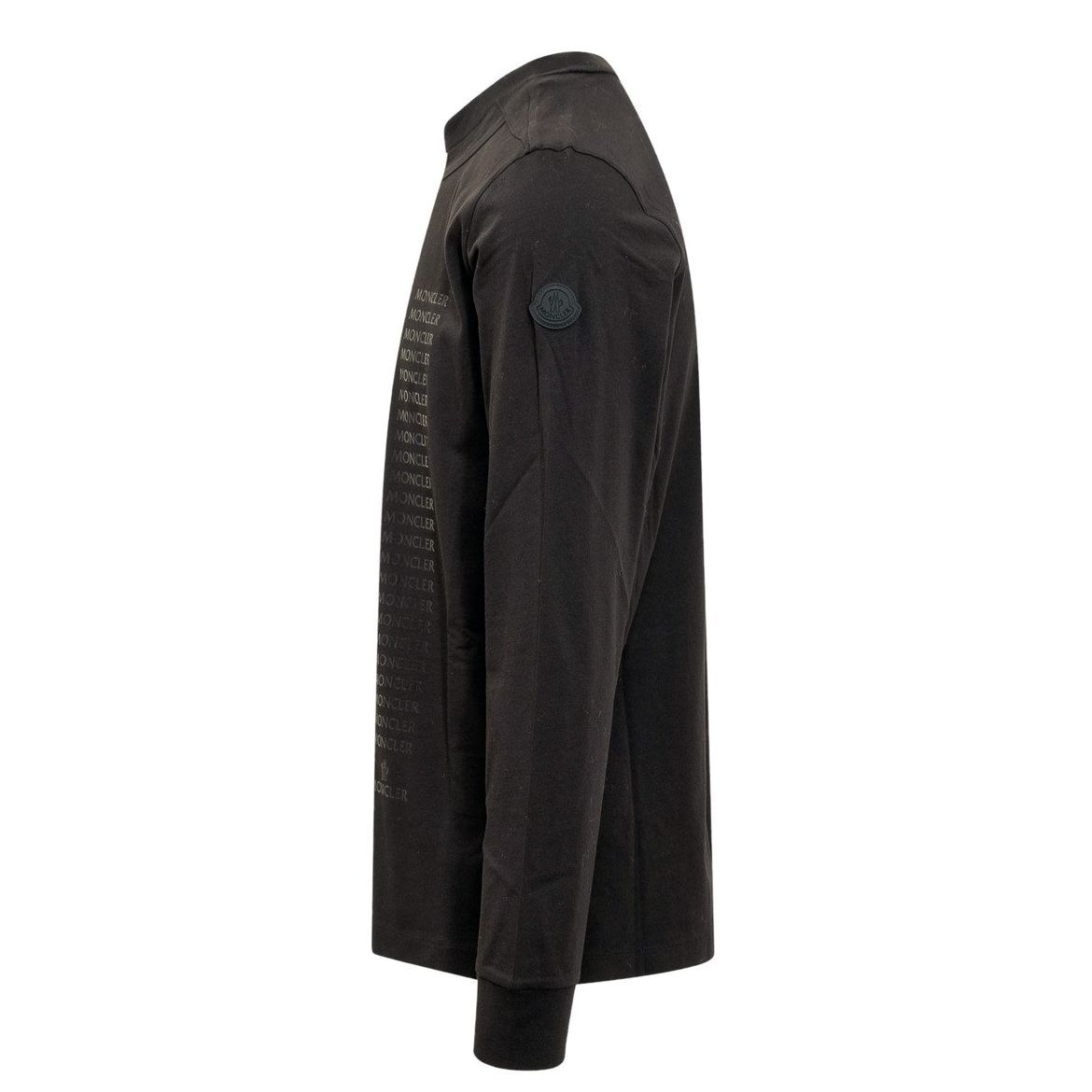 送料無料 43 MONCLER モンクレール 8D00009 89A17 ブラック Tシャツ クルーネック カットソー 長袖 size L 43 MONCLER モンクレール 8D00009 89A17 ブラック Tシャツ クルー