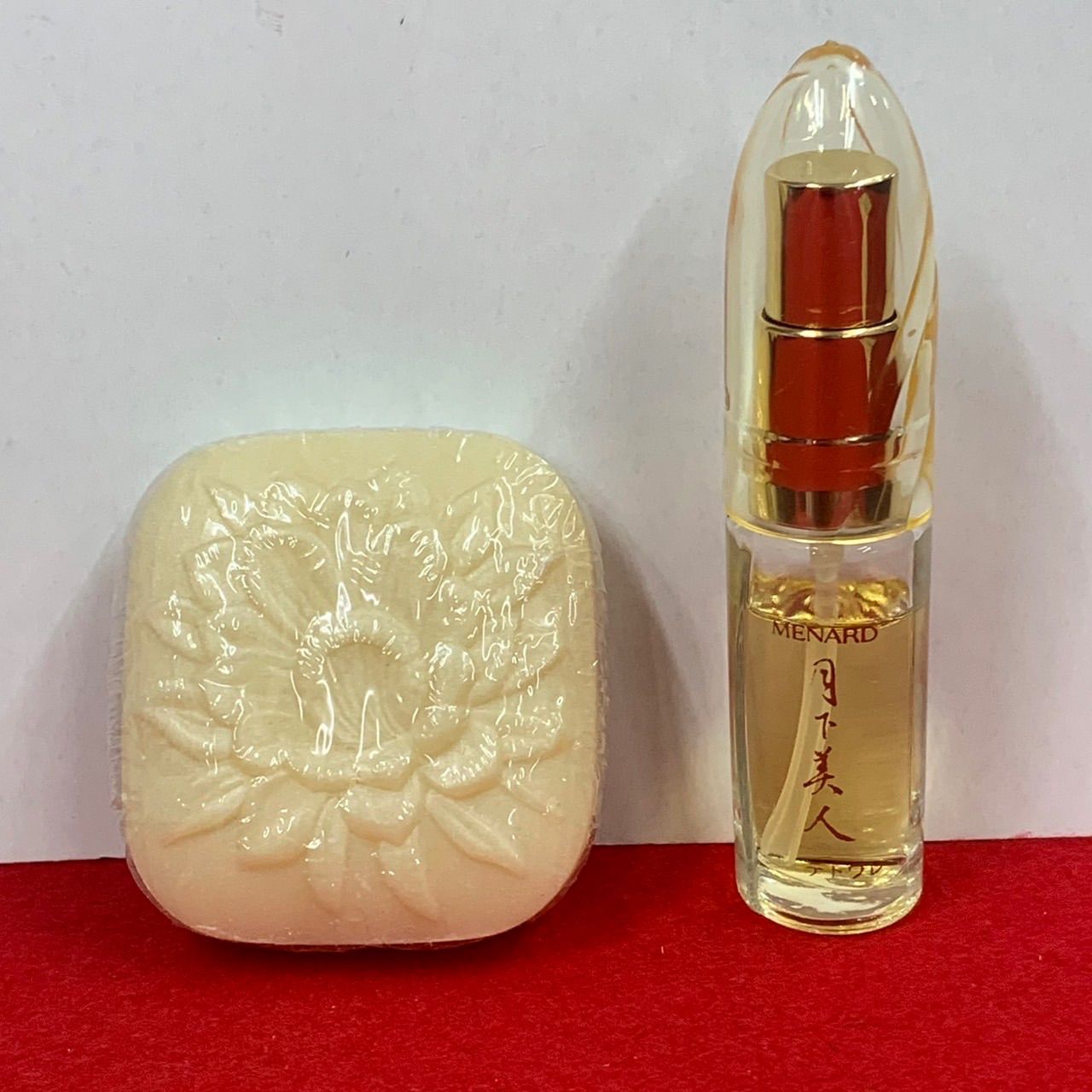 メナード 月下美人 フレグランスセット b - メルカリ