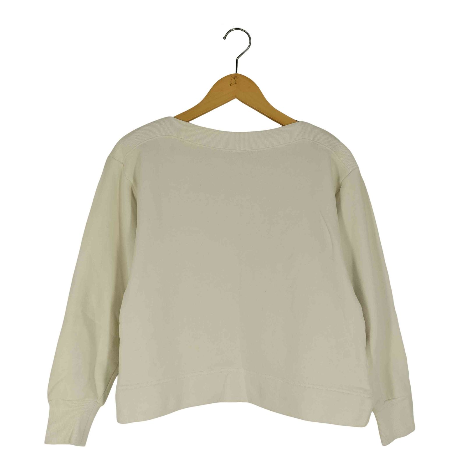 春の必須アイテム、SWEAT SHIRTをご紹介します。 | オーベルジュ