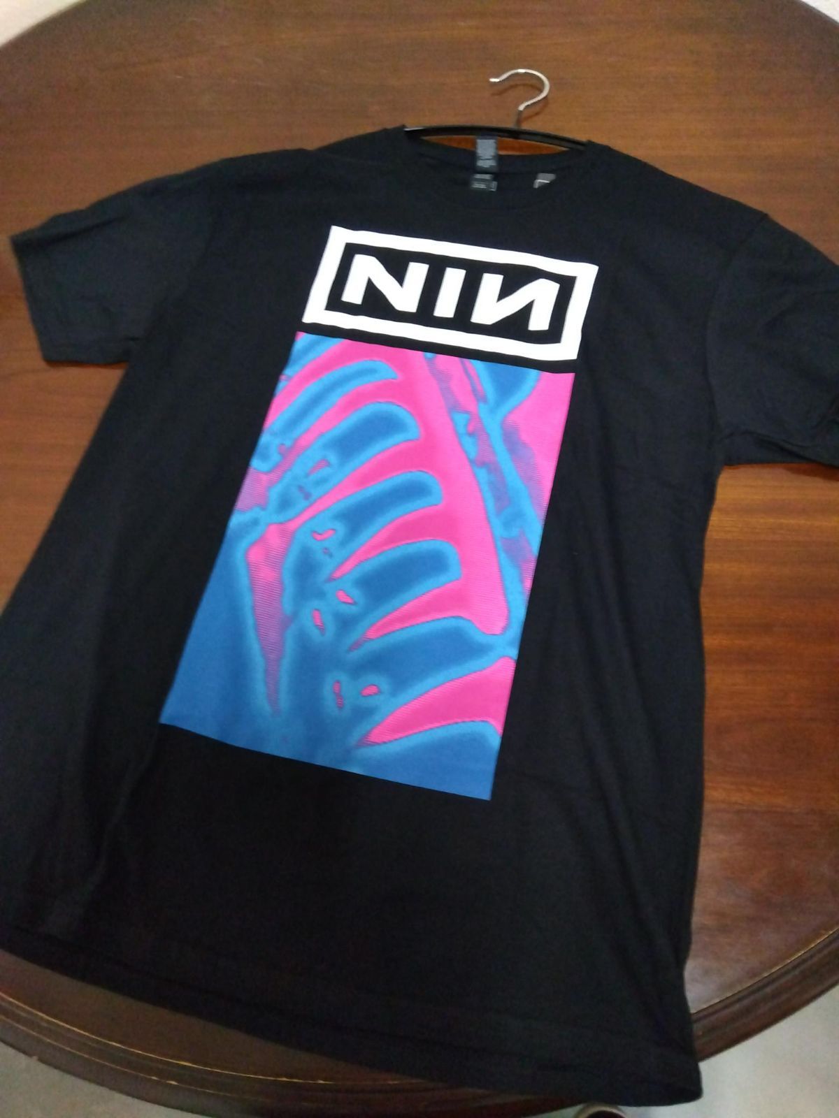 NINE INCH NAILS / ナイン・インチ・ネイルズ 『pretty hate machine』 正規品ロックTシャツ（新品）