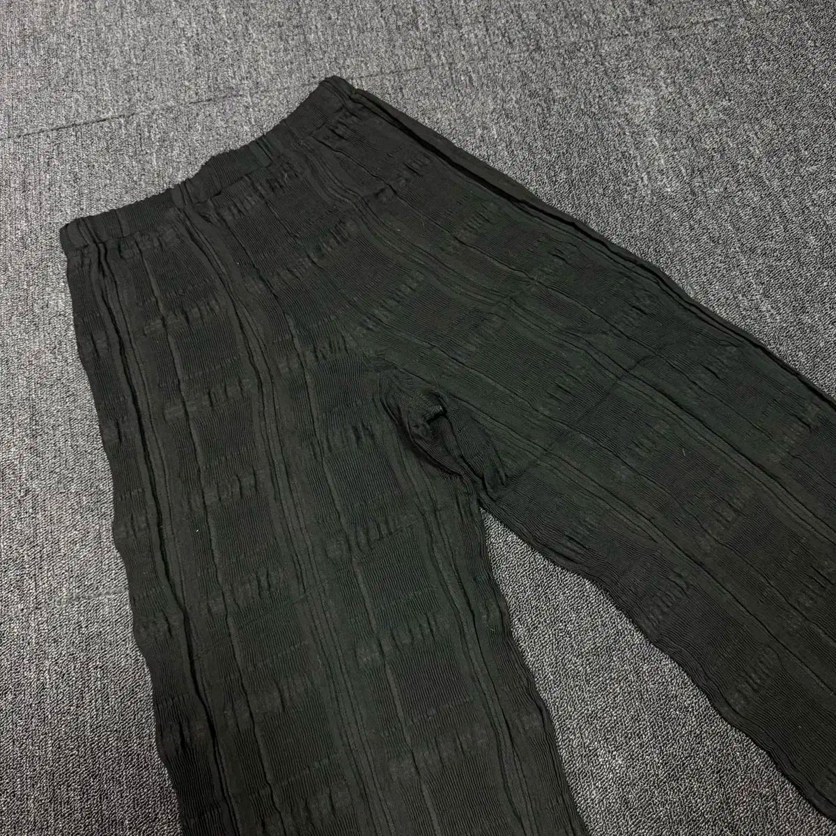 ISSEY MIYAKE イッセイミヤケ Haat しわ加工 パンツ DECORATOM_COM_BR