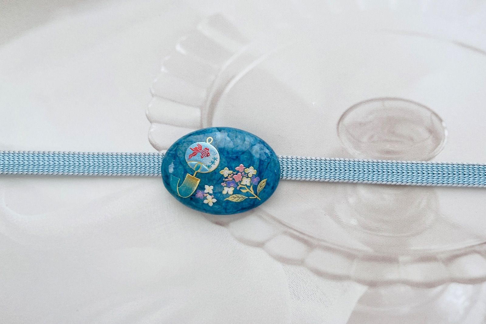 ☆〜天然石 ブルーリップルジャスパー 風鈴に紫陽花 浴衣 帯留め40×30 