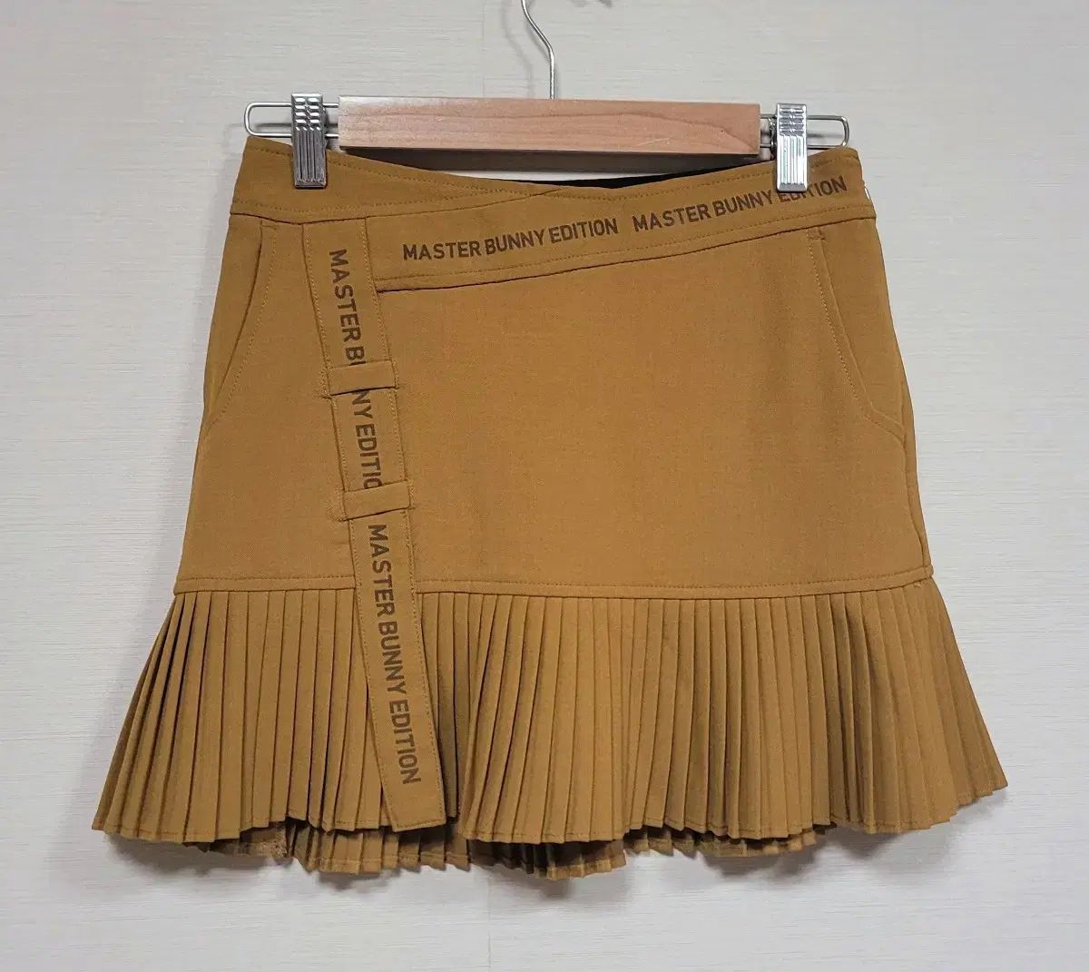 【美品】miumiu Archive プリーツ ミニスカート Miu Miu プリーツ ニット カシミアミニスカート | ニュートラル